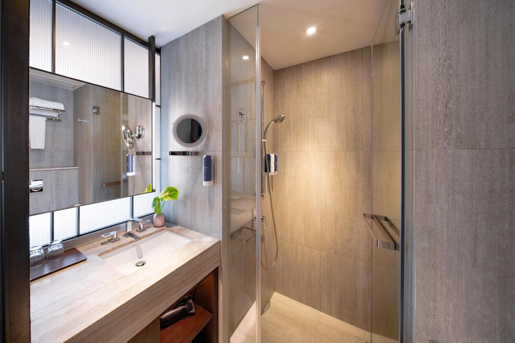 The Emperor 4* Hong Kong